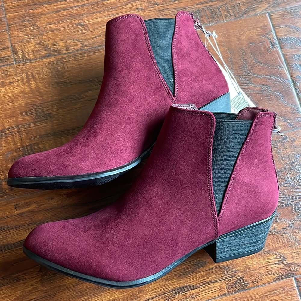 Esprit Booties